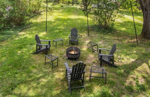 Cayuga bungalow on lake—sleeps 13—outdoor firepit - Foto 53