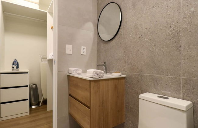 w Lively 2BR With Balcony in Miraflores - Photo 25