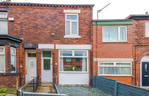 NEW! Modern 3-Bed House, Free Parking, Fast Wi-Fi & Easy Manchester Access - Foto 12