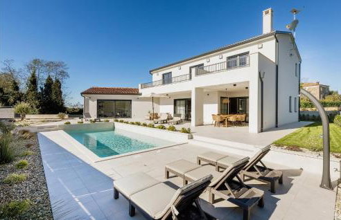 Awesome Home In Nova Vas - Foto 1