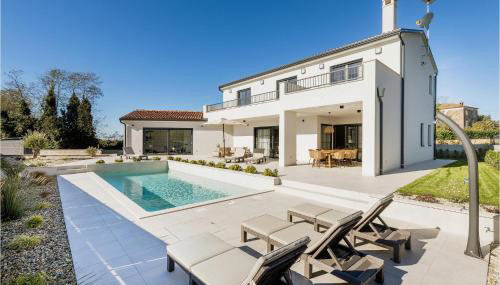 Awesome Home In Nova Vas - Foto 1