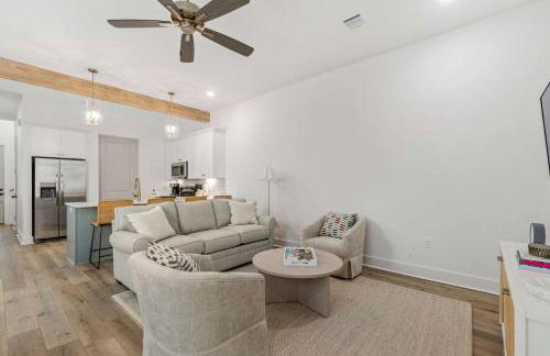 New cottage near Sports Complex with King Beds - Foto 6