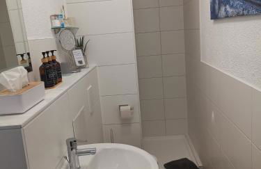 Pauls Hexenhaus Wohnung Hexe mit Fahrrad Garage und Innenhof für Motorräder - Foto 5