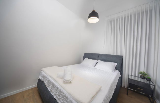 Chic Sea View Balcony Escape by Sea N' Rent - Foto 3