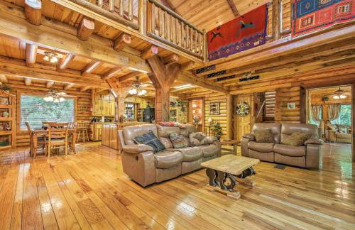 Log Cabin Sanctuary in Inverness with Furnished Deck - Foto 13