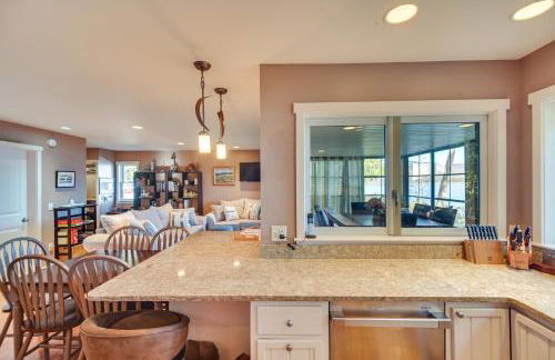 Waterfront Lake Webb Cabin Rental with Dock and Views! - Foto 14