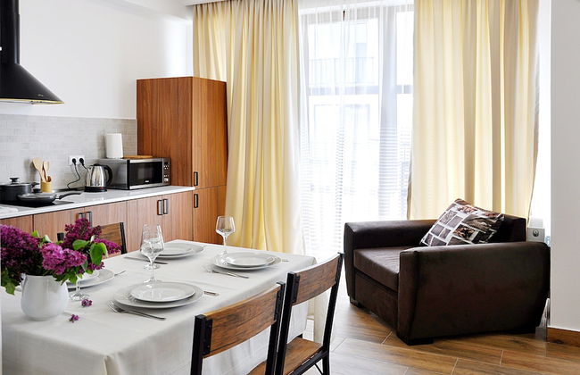 BFG Suites Apartments - Photo 13