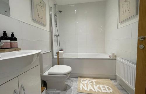 Iris Cottage 4BR Coastal Retreat - Foto 21