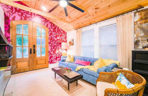 SweetSuiteCullman-couples retreat tiny home dwntwn - Foto 1