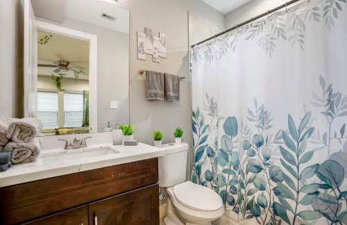 Spacious Luxe Stay , Near DT, MedCtr & NRG, New - Photo 34