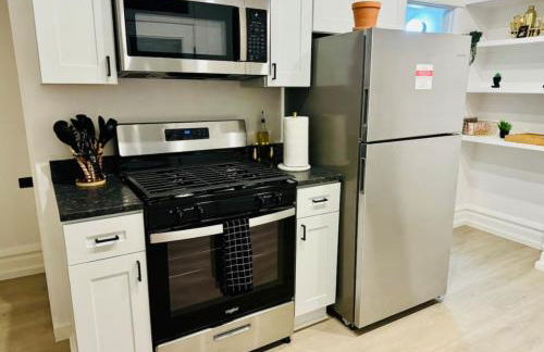 Jungle House Columbus Sleep 12 Downtown Ohio Free Parking - Near Convention Center & Nationwide Arena - 4BR Short North Luxury Home - Over 5,800 Five Star Stays - Foto 28