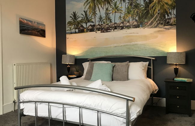 Bright Spacious 3-bed With Office & Patio, Preston - Foto 6