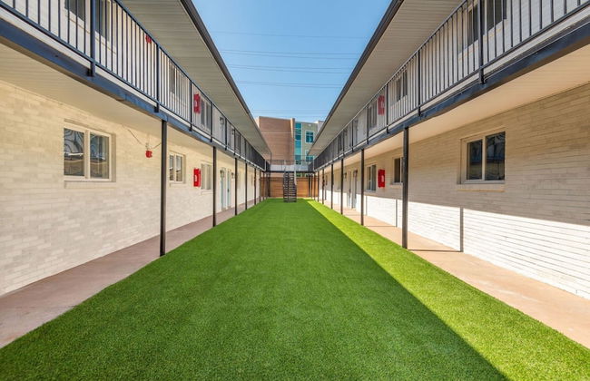 Nashville Living: A Stylish Escape 2 Bedroom Apts - Foto 44