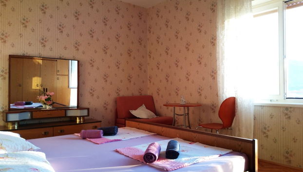 New And Completely Renovated Apartment 5-1 - Foto 4, Habitación