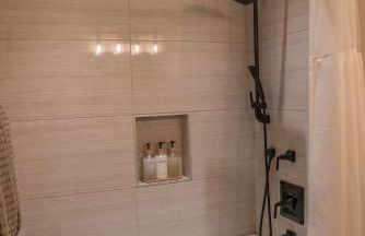 Luxe Bavarian Retreat - in Town with Hot Tub - Foto 27