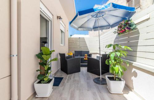 Sophia's Comfortable Home with a Private Backyard - Foto 38