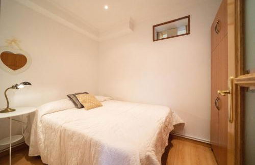 Apartamento con encanto y luz en pleno centro - Photo 15