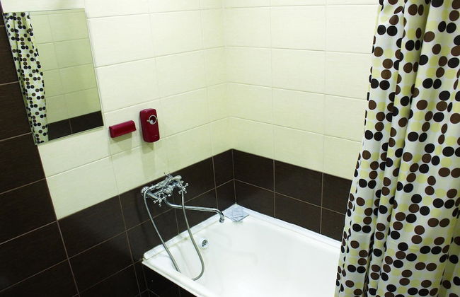 Dobrye Sutki Apartment on Martyanova 63 - Photo 14