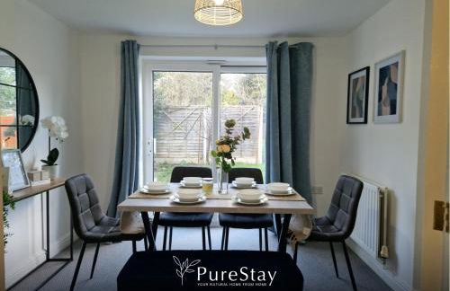 Superb & Beautiful Stourport Home with 7 Beds by PureStay - Foto 2