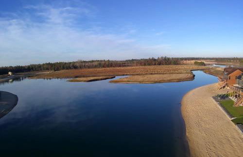 Lakefront, Private Beach, Garage Bar, Near WI Dells, King Beds, Sleeps 16, Near Ski Hills - Foto 72