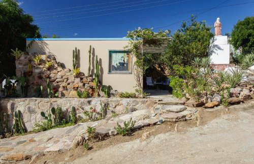 Toca do Frei - Ilha do Ferro - Foto 1