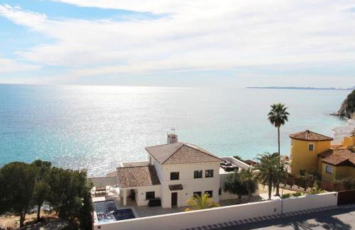 Villa Irene, Large First Line Villa wíth amazing sea- and coast views and large private swimming pool! - Photo 6