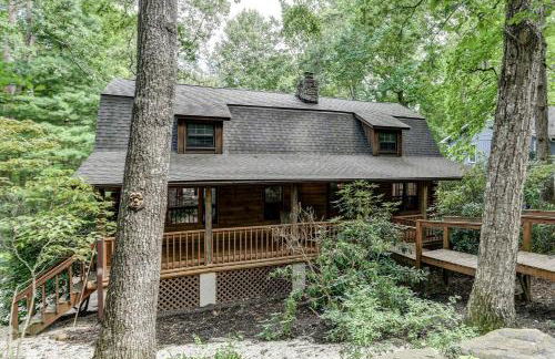 Charming Renovated Cabin with Fireplace - Foto 6