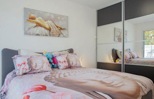 Belle Villa moderne avec piscine et jardin - Foto 43