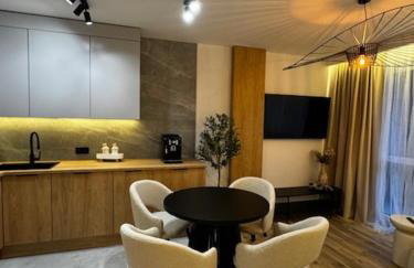Family & Business Apartments PREMIUM No1 - 1 Bedroom with Private Jacuzzi, Balcony, Parking - Photo 31