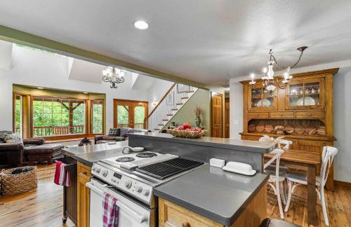 Custom Crafted Forest Retreat with Pond on 5 Acres - Photo 12