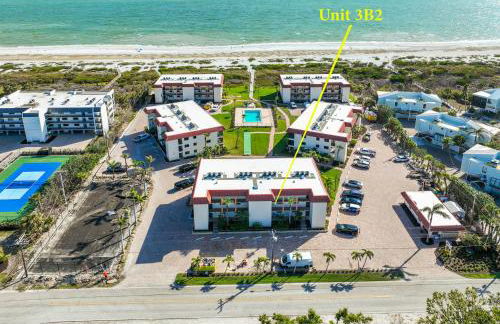 Cozy 1BR beachfront condo on Sanibel Island with stunning ocean views 3B2 - Photo 28