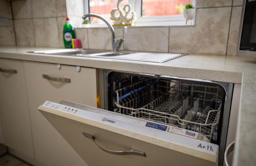 Modern 4 Bedroom Detached House 66CL - Foto 20