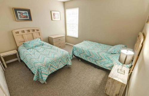 Enchanted Poolside Oasis - Foto 13