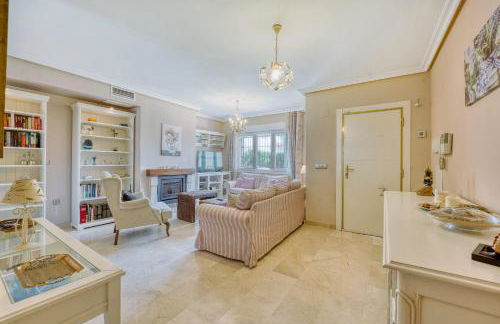 1107 Marbella Beach Front House - Photo 2