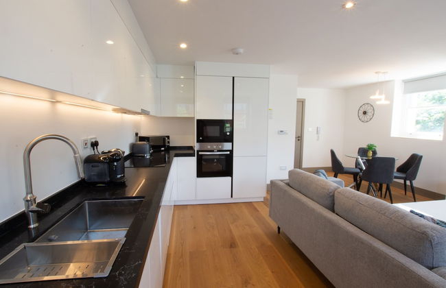 Kew Bridge by Charles Hope - Foto 27