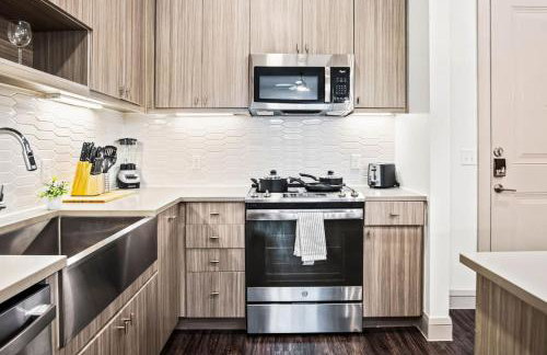 Luxurious New Unit 1Bd1Ba Pool, Golf Sim - Foto 33