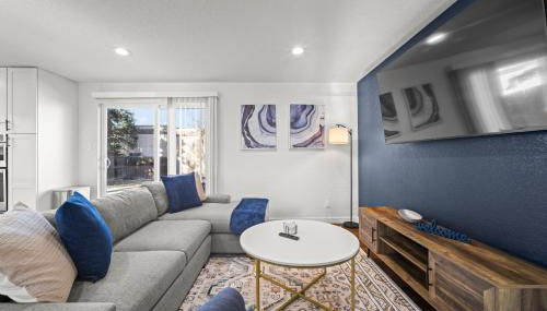 The Denver Den Game Room Foosball - Foto 5