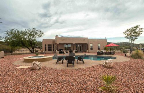 Stargazers Private Paradise with Pool and Hot Tub! - Foto 35