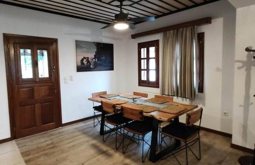 Vrionis House - Photo 11