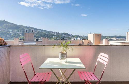 Castelo Point - 2BR Luxe Apartment in the Heart of Guimarães - Foto 21