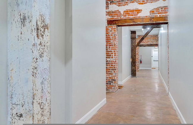 Breakfast Tiffany s Downtown Newport News - Foto 15