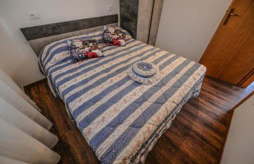 Casa Elka Residence Lake view and pool by Garda Domus Mea - Photo 15