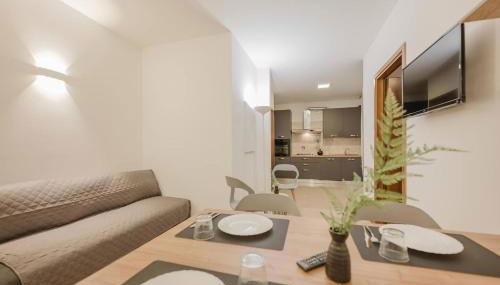 Unico Apt 3A, 2 camere, parcheggio gratis, 10 minuti da Venezia - Photo 4