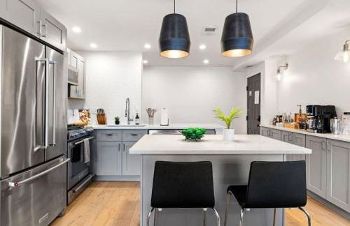 HostWise Stays - Prime Mexican War Streets 2BR Apartment - Foto 14