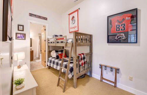 Lake Access and On-Site Creek Lake Toxaway Home! - Foto 23