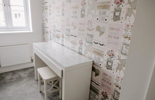 Gadbridge - 3 Bedroom House, parking and garden! - Foto 28