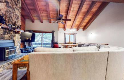 Mammoth Pines #02 - Year-round Activities! - Foto 23