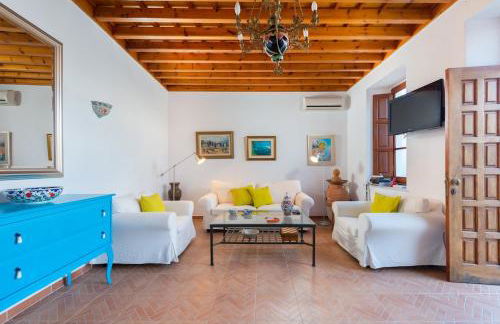 Villa Lindos - Photo 9