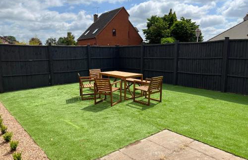 Large 5 Bedroom House Sleeps 10 Ideal for Contractors - Foto 10