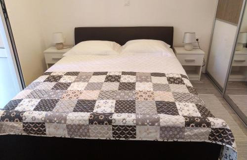 Apartment Joia near Bačvice Beach with Balcony & Parking - Foto 8